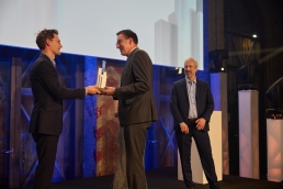 0010-0871-Portfolio-institutionell-Awards-11.03.2026