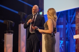 0028-1401-Portfolio-institutionell-Awards-11.03.2026