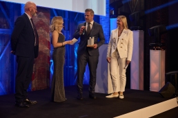 0030-1445-Portfolio-institutionell-Awards-11.03.2026