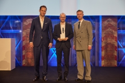 0036-1613-Portfolio-institutionell-Awards-11.03.2026