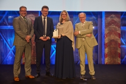 0057-2318-Portfolio-institutionell-Awards-11.03.2026