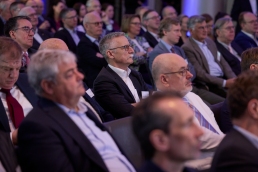 0011-0696-Portfolio-institutionell-Jahreskonferenz-11.03.2026