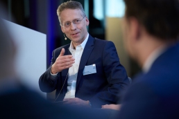 0030-1702-Portfolio-institutionell-Jahreskonferenz-11.03.2026