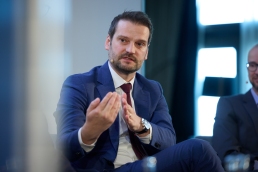 0034-1687-Portfolio-institutionell-Jahreskonferenz-11.03.2026