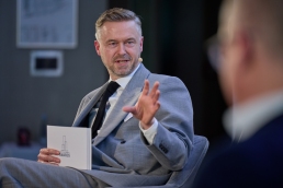 0038-2272-Portfolio-institutionell-Jahreskonferenz-11.03.2026