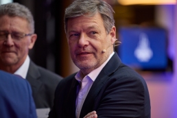 0096-0144-Portfolio-institutionell-Jahreskonferenz-11.03.2026