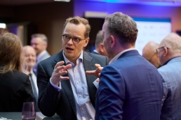 0103-1174-Portfolio-institutionell-Jahreskonferenz-11.03.2026