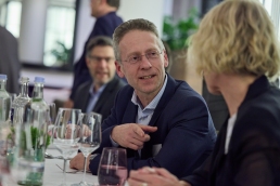 0442-Portfolio-institutionell-Abendessen-10.03.2026