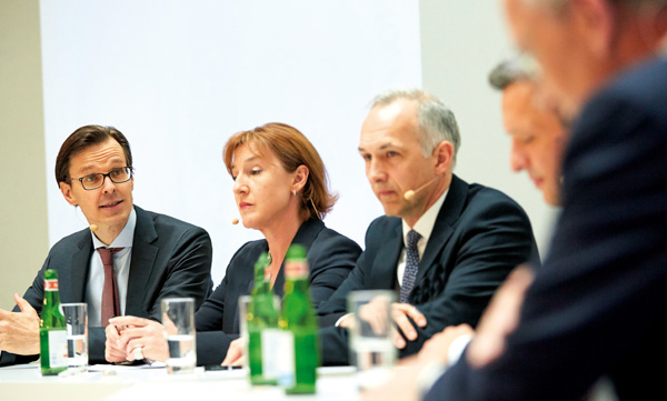 Dr. Stefan Krausch, Karin Groß-Eckert, Mathias Gross, Ingo Bofinger (v.l.n.r.; Bild: Andreas Schwarz)